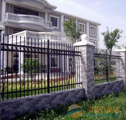 自建別墅要用什么樣的陽臺護欄？