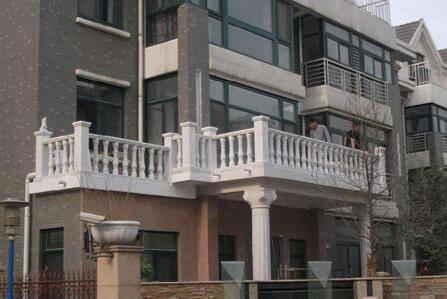 陽臺欄桿用什么材質好？