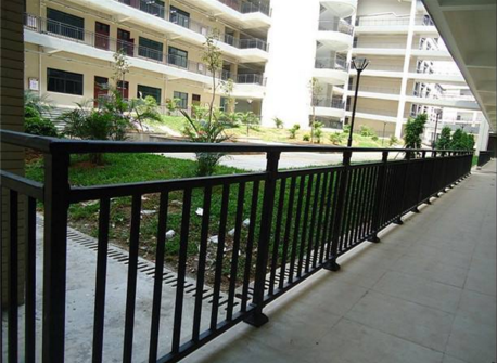 鋅鋼陽臺護欄圖片