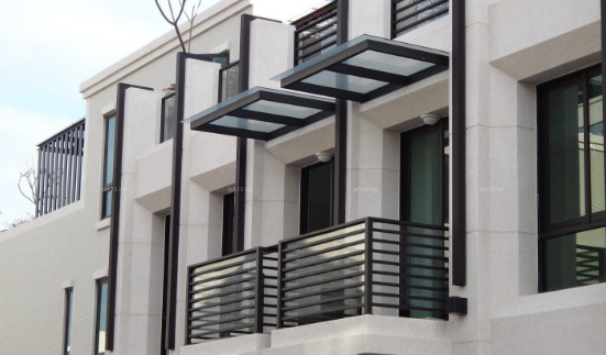 全面講述鋅鋼陽(yáng)臺(tái)護(hù)欄獨(dú)特功能