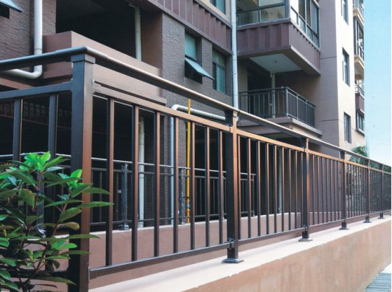 鋅鋼陽臺欄桿